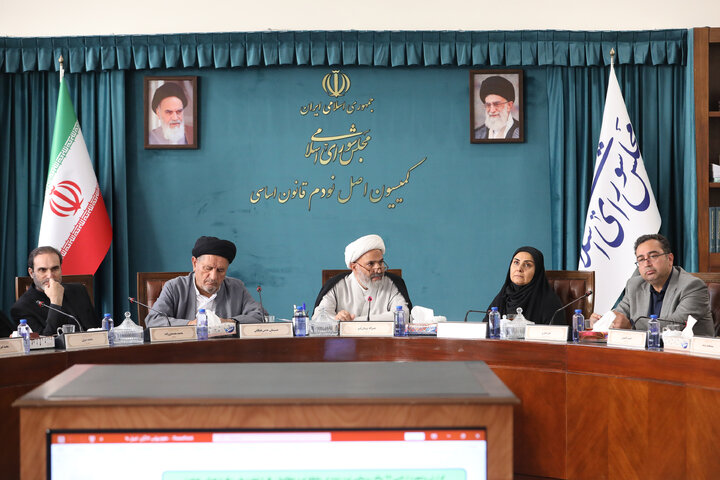 حضور وزیر راه و شهرسازی در کمیسیون اصل نود