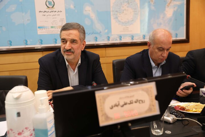 نشست اعضای کمیسیون بهداشت با حضور وزیر بهداشت و درمان