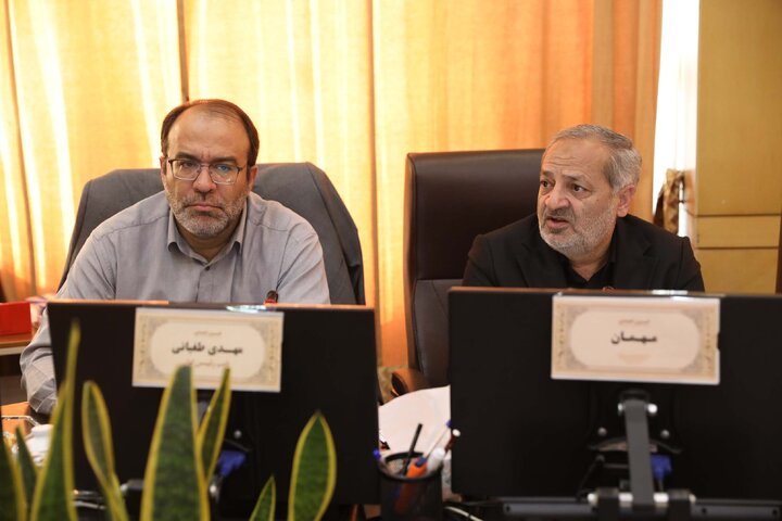 نشست اعضای کمیسیون اقتصادی با حضور وزیر آموزش و پرورش