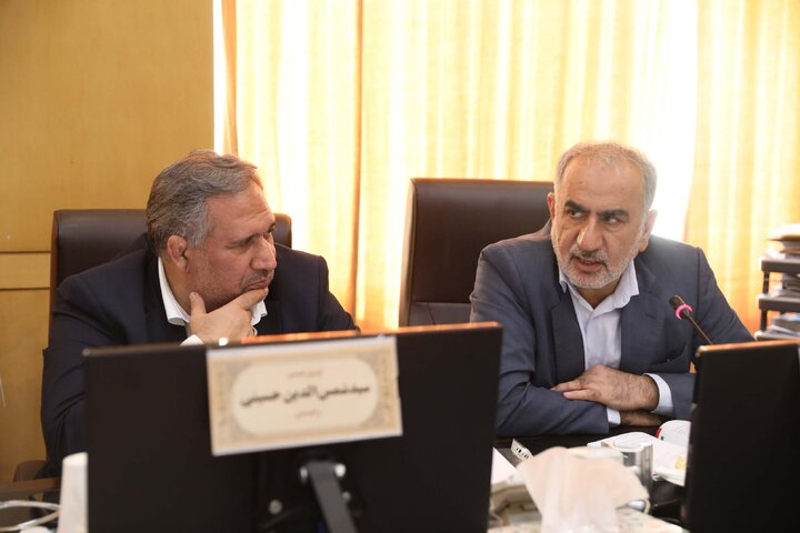 نشست اعضای کمیسیون اقتصادی با حضور وزیر آموزش و پرورش