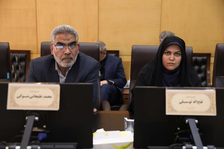 نشست اعضای کمیسیون اقتصادی با حضور وزیر آموزش و پرورش