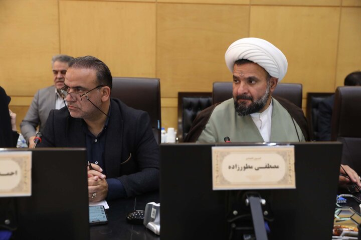 نشست اعضای کمیسیون اقتصادی با حضور وزیر آموزش و پرورش