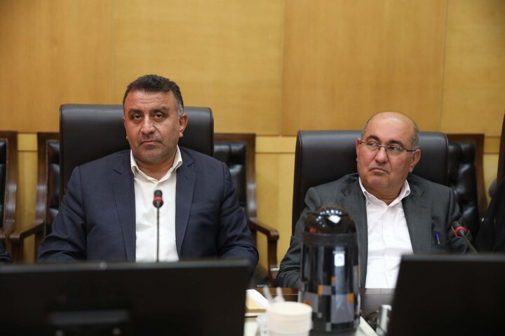 نشست اعضای کمیسیون انرژی با حضور وزیر نیرو