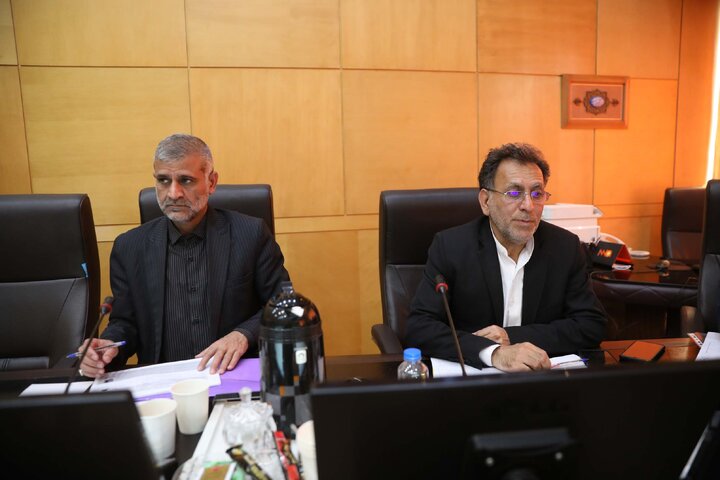 نشست اعضای کمیسیون انرژی با حضور وزیر نیرو