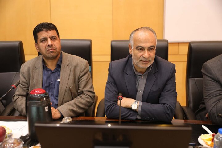 نشست 13 آبان اعضای کمیسیون آموزش