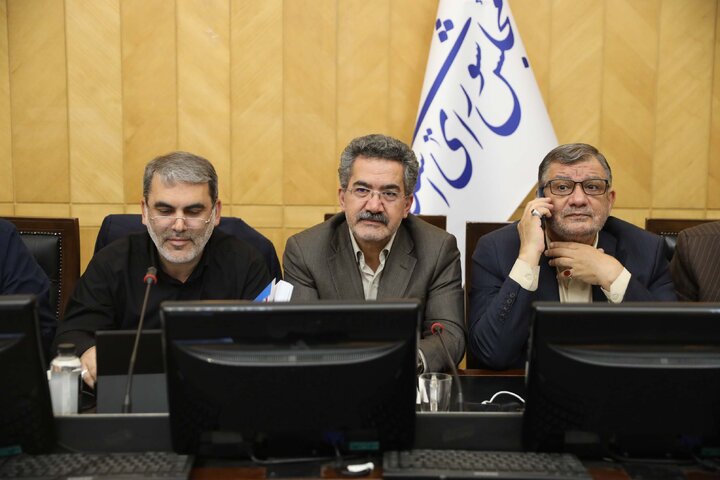 نشست اعضای کمیسیون برنامه و بودجه با حضور وزرای علوم و آموزش و پرورش