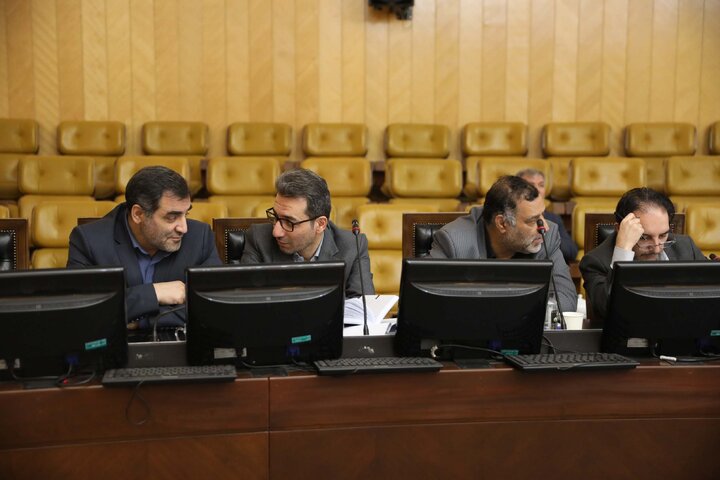 نشست اعضای کمیسیون برنامه و بودجه با حضور وزرای علوم و آموزش و پرورش