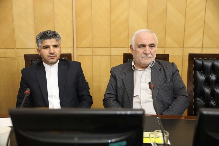 نشست اعضای کمیسیون برنامه و بودجه با حضور وزرای علوم و آموزش و پرورش