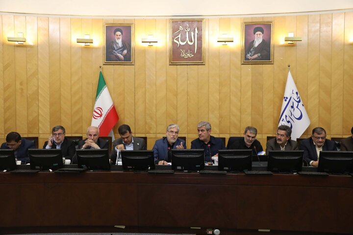 نشست اعضای کمیسیون برنامه و بودجه با حضور وزرای علوم و آموزش و پرورش