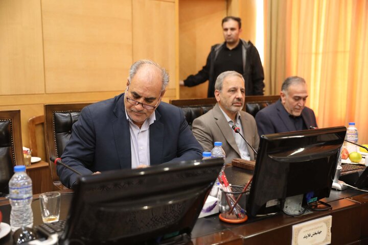 نشست اعضای کمیسیون کشاورزی با حضور وزیر علوم