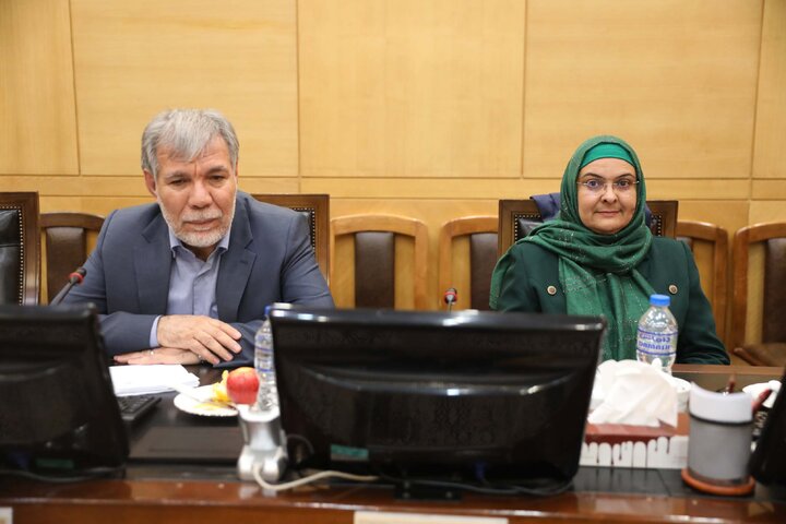 نشست اعضای کمیسیون کشاورزی با حضور وزیر علوم