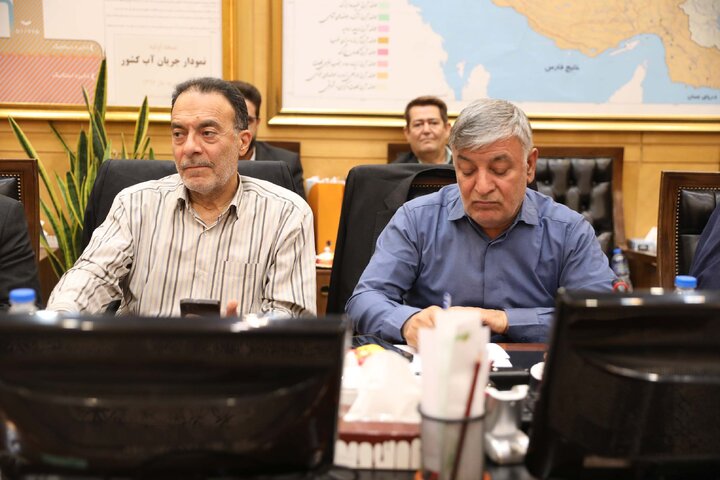 نشست اعضای کمیسیون کشاورزی با حضور وزیر علوم