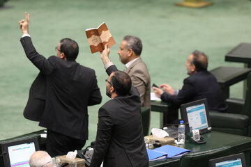 در صحن؛ بسترسازی بهارستان برای استفاده از ظرفیت‌های هوش مصنوعی