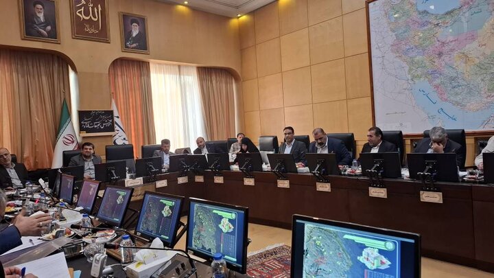 خوزستانِ نفت‌خیز، مدارسِ کانکسی و تخریبی دارد