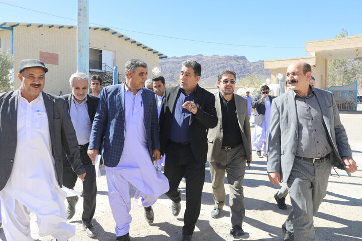 بازدید اعضای کمیسیون اجتماعی از مرکز آموزش فنی و حرفه ای شهر خاش