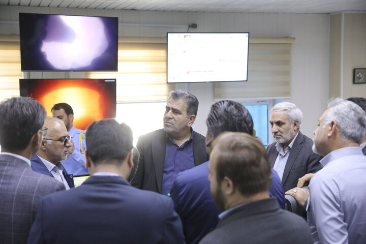 بازدید اعضای کمیسیون اجتماعی از کارخانه سیمان خاش