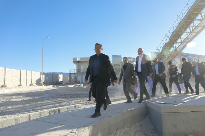 بازدید اعضای کمیسیون اجتماعی از معدن و کارخانه طلای صدر تفتان