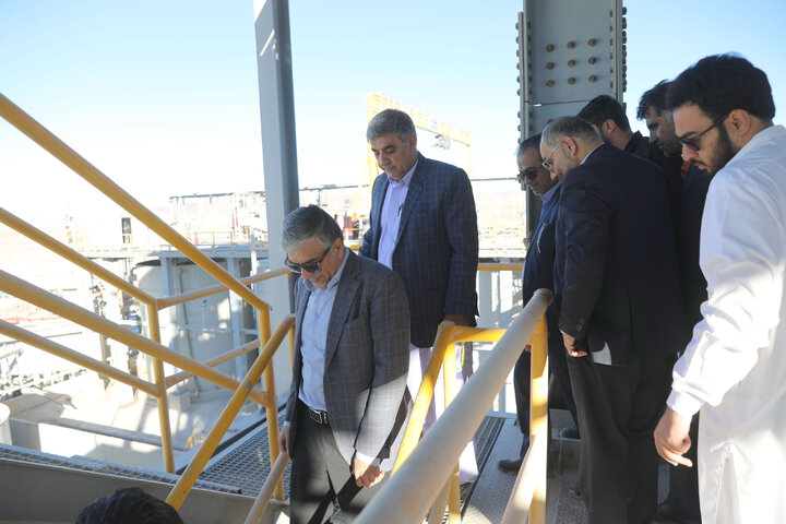 بازدید اعضای کمیسیون اجتماعی از معدن و کارخانه طلای صدر تفتان