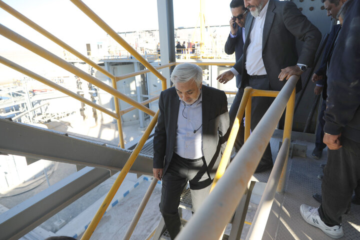 بازدید اعضای کمیسیون اجتماعی از معدن و کارخانه طلای صدر تفتان