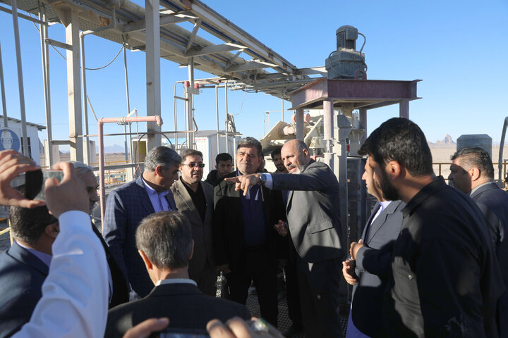 بازدید اعضای کمیسیون اجتماعی از معدن و کارخانه طلای صدر تفتان