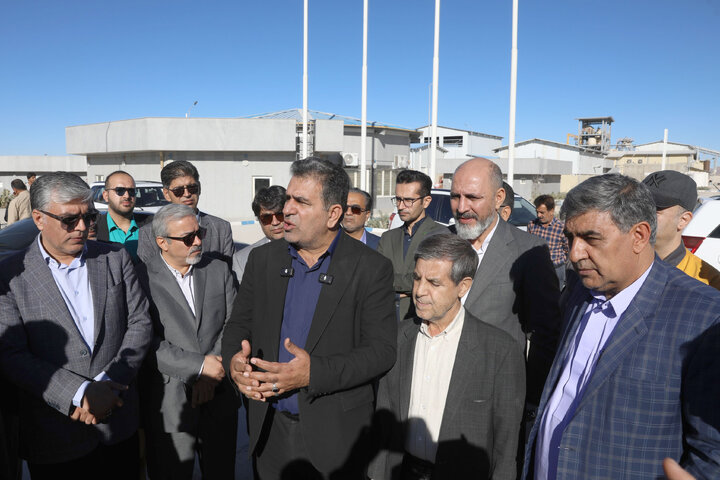 بازدید اعضای کمیسیون اجتماعی از معدن و کارخانه طلای صدر تفتان