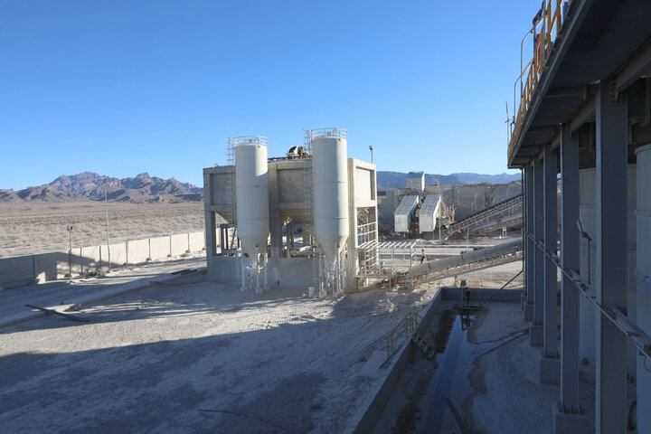 بازدید اعضای کمیسیون اجتماعی از معدن و کارخانه طلای صدر تفتان