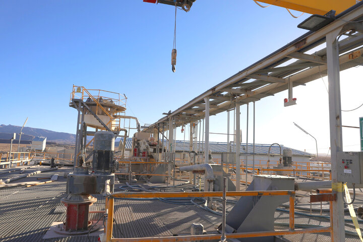 بازدید اعضای کمیسیون اجتماعی از معدن و کارخانه طلای صدر تفتان