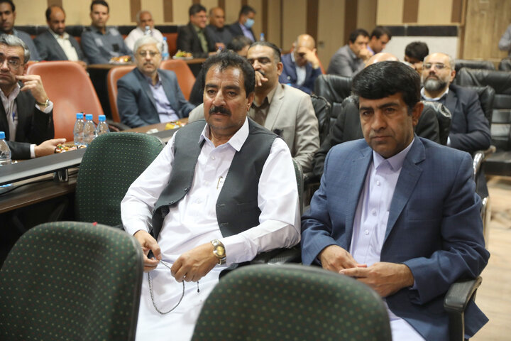 حضور اعضای کمسیون اجتماعی در شورای اداری شهرستان های خاش و تفتان