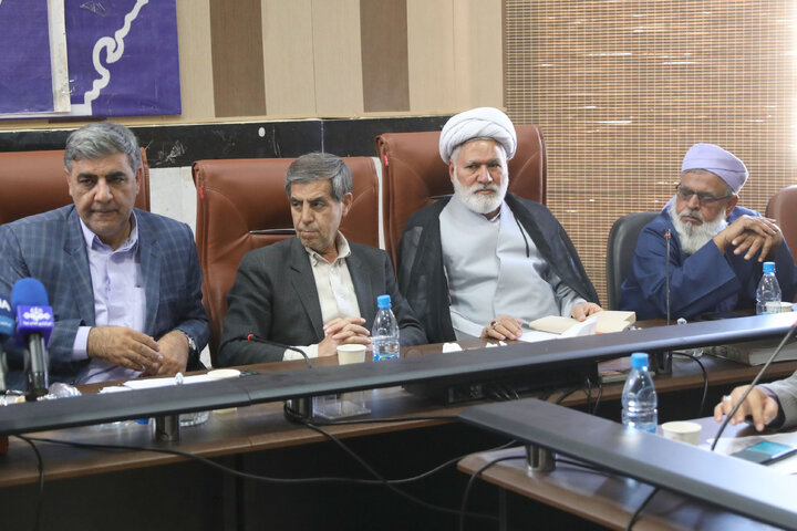 حضور اعضای کمسیون اجتماعی در شورای اداری شهرستان های خاش و تفتان