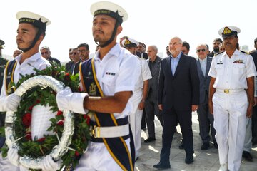 ادای احترام دکتر قالیباف به محمدعلی جناح «قائد اعظم»