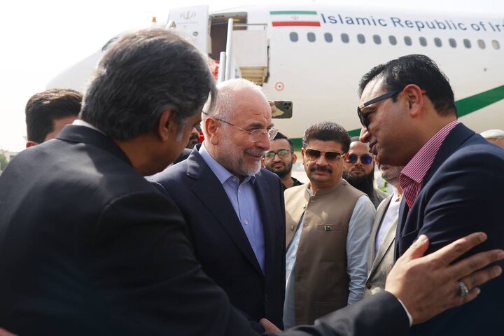 استقبال از دکتر در کراچی