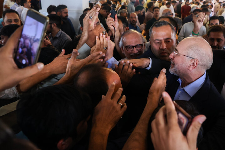 حضور و سخنرانی دکتر قالیباف در نماز جمعه شهر کراچی پاکستان