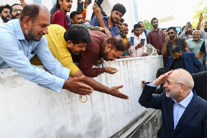 حضور و سخنرانی دکتر قالیباف در نماز جمعه شهر کراچی پاکستان