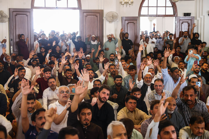 حضور و سخنرانی دکتر قالیباف در نماز جمعه شهر کراچی پاکستان