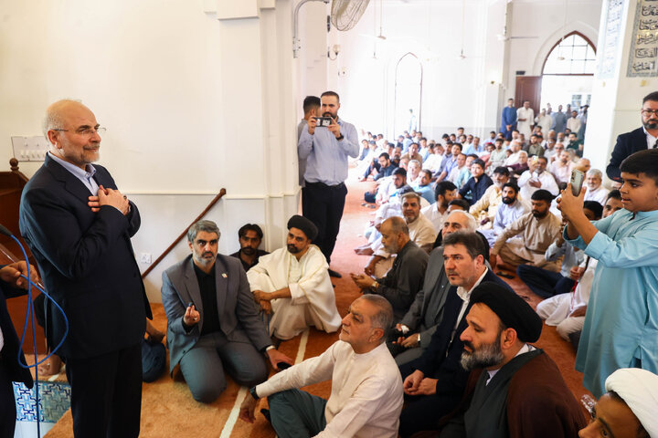 حضور و سخنرانی دکتر قالیباف در نماز جمعه شهر کراچی پاکستان