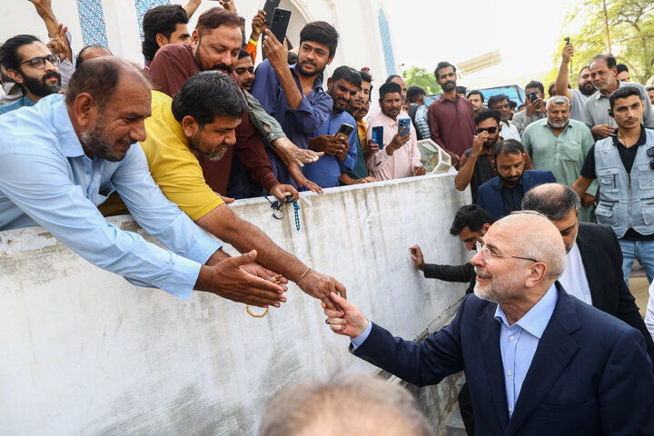 حضور و سخنرانی دکتر قالیباف در نماز جمعه شهر کراچی پاکستان