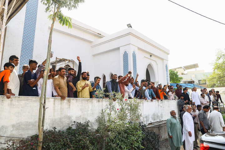 حضور و سخنرانی دکتر قالیباف در نماز جمعه شهر کراچی پاکستان