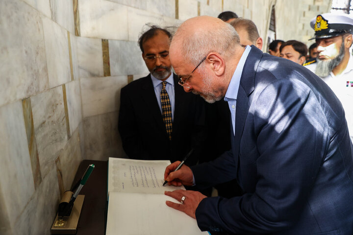 حضور دکتر قالیباف بر سر مزار محمدعلی جناح قائد اعظم پاکستان - کراچی