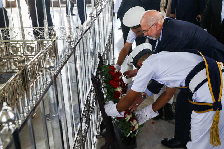 حضور دکتر قالیباف بر سر مزار محمدعلی جناح قائد اعظم پاکستان - کراچی