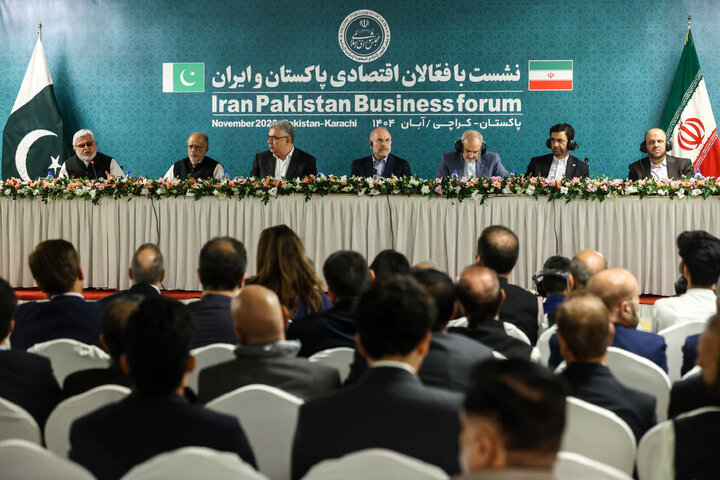 نشست دکتر قالیباف با فعالان اقتصادی پاکستان و ایران