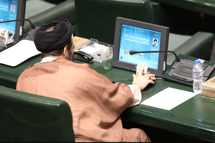 نشست علنی یکشنبه 19 آبان ماه مجلس شورای اسلامی