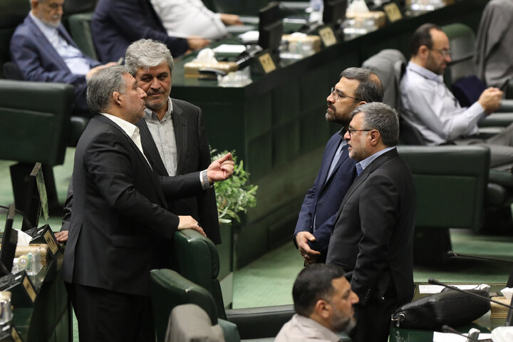 نشست علنی یکشنبه 19 آبان ماه مجلس شورای اسلامی