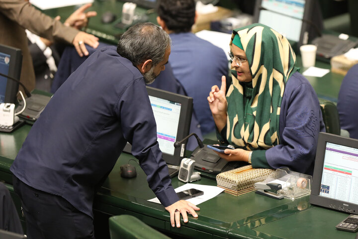 نشست علنی یکشنبه 19 آبان ماه مجلس شورای اسلامی