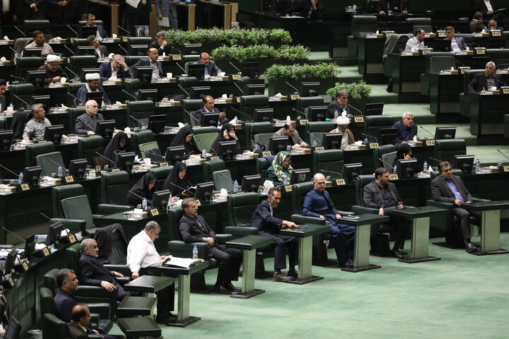 نشست علنی یکشنبه 19 آبان ماه مجلس شورای اسلامی