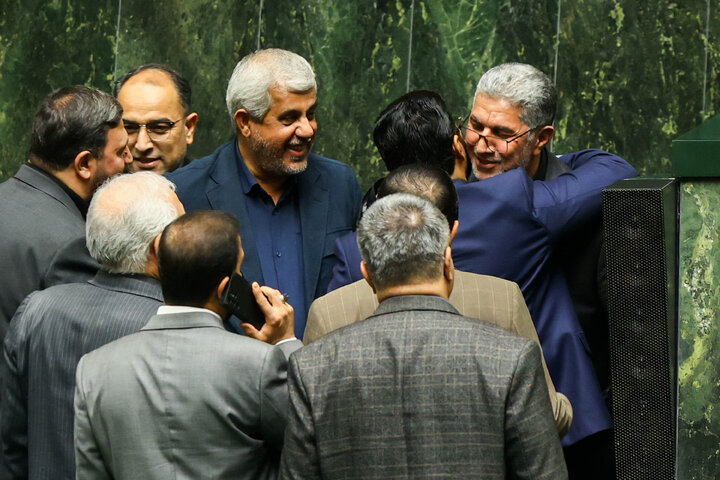 ناطقان نشست علنی یکشنبه 18 آبان مجلس شورای اسلامی