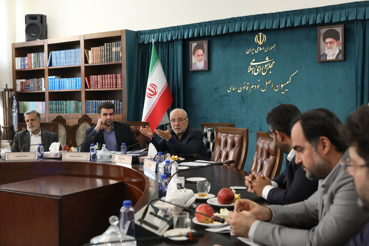 نشست یکشنبه ۱۸ آبان کمیسیون اصل 90 مجلس