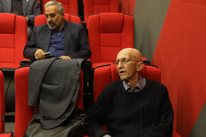 بازدید اعضای کمیسیون فرهنگی از مجموعه کارستان بهارستان حوزه هنری