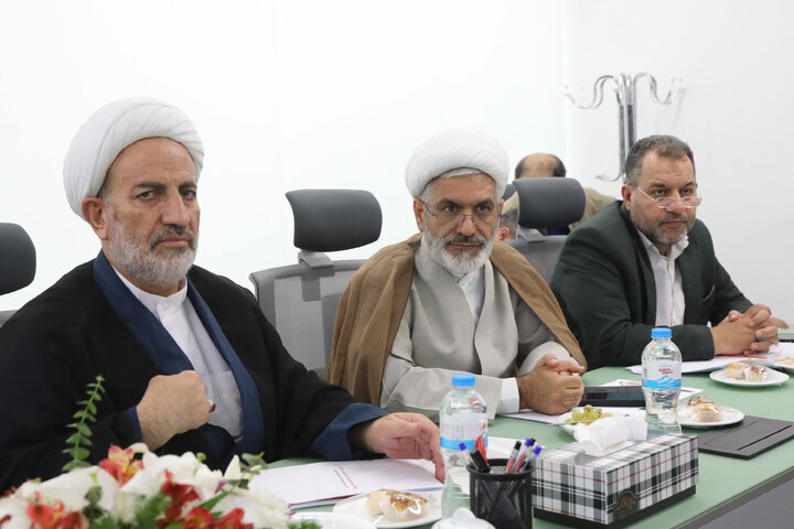 بازدید اعضای کمیسیون فرهنگی از مجموعه کارستان بهارستان حوزه هنری