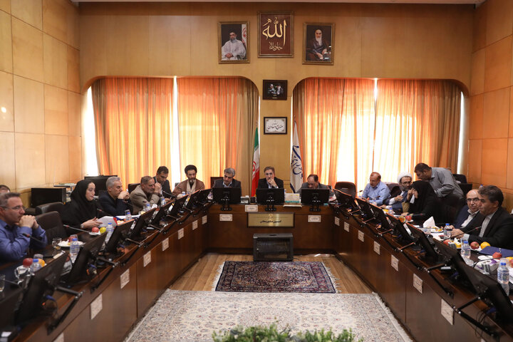 نشست یکشنبه ۱۸ آبان کمیسیون صنایع  و معادن مجلس با حضور رئیس سازمان تامین اجتماعی