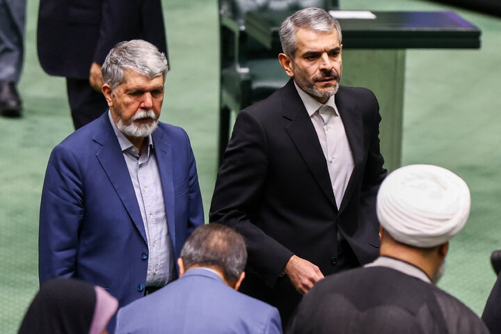 جلسه علنی مجلس شورای اسلامی(بررسی اجرای برنامه هفتم در سال اول)